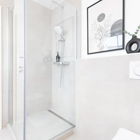 An Der Vorderreihe - Parkplaetze Nach Verfuegbarkeit *